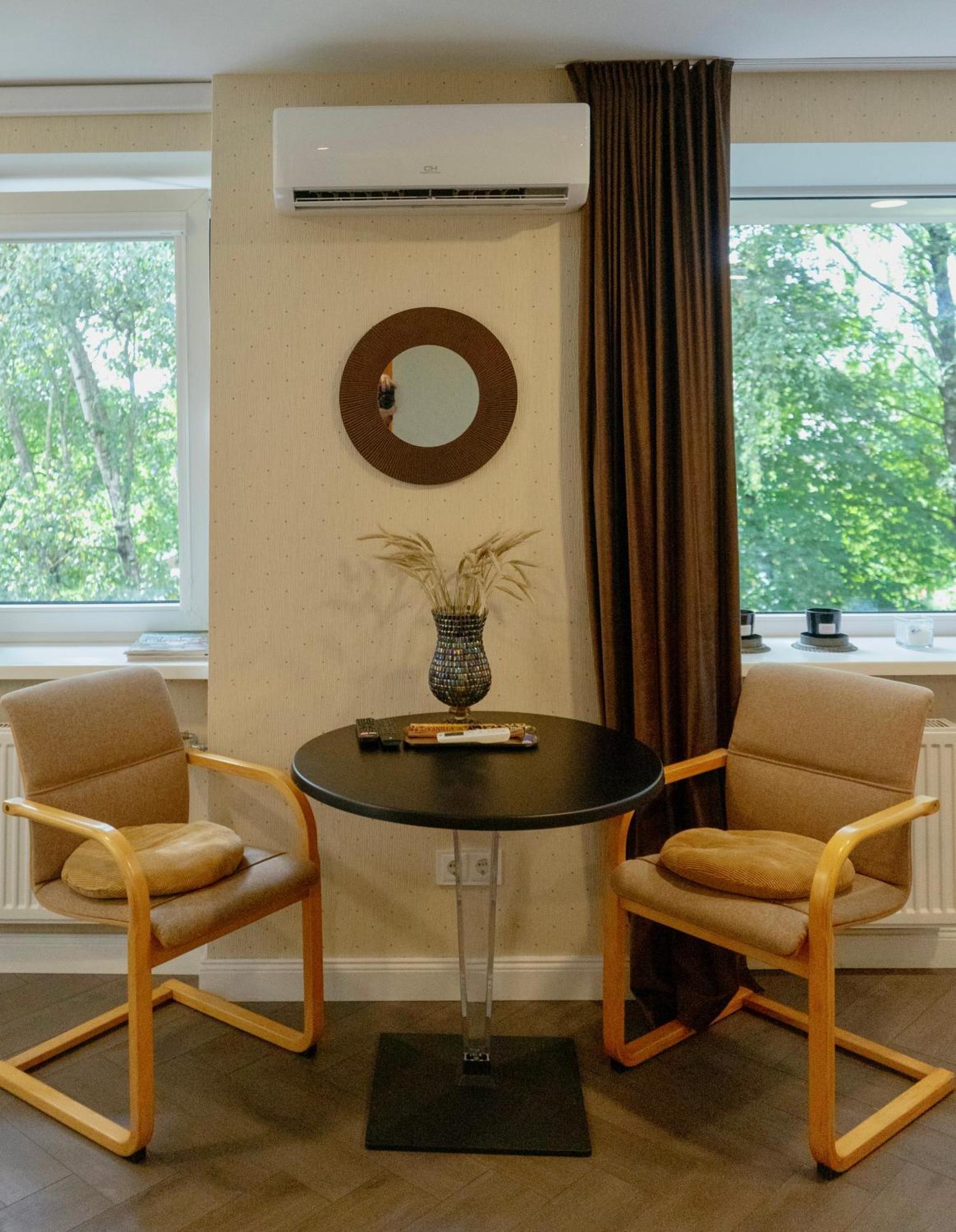 Petite City Centre Apartment Šiauliai Eksteriør bilde